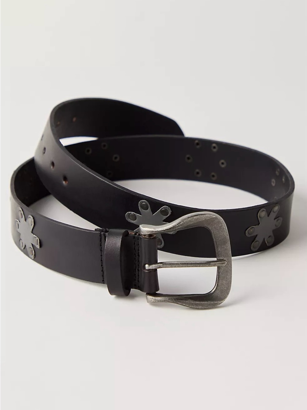 Free People Sunny Studded Leather Belt Sz M/L Black Silver Star Adjustable